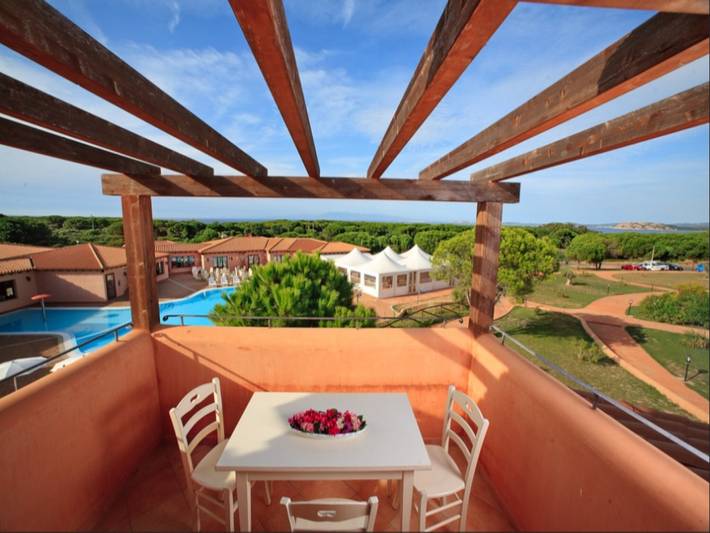 Ferienhaus für 3 Personen, mit Balkon/Terrasse und Balkon sowie Terrasse und Garten
