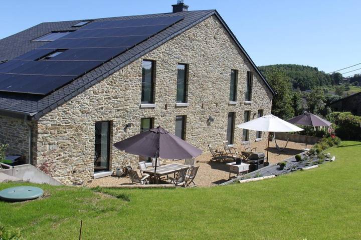 Location de vacances pour 10 personnes, avec jardin et vue, animaux acceptés à Paliseul - 4