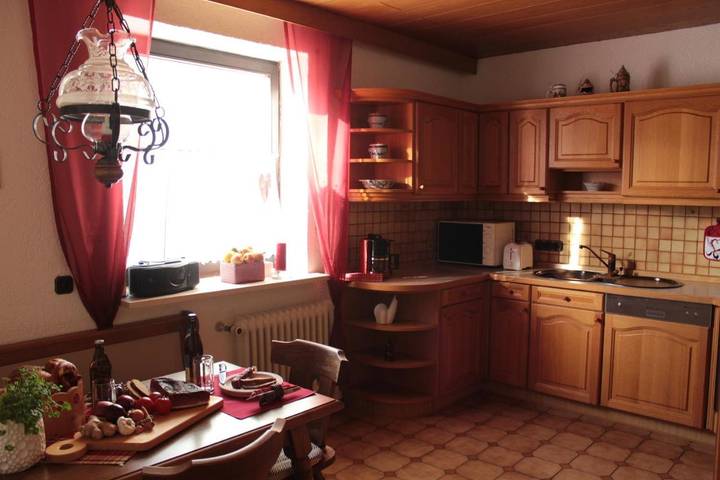 Ferienwohnung für 4 Personen, mit Ausblick und Garten in Böbrach - 4