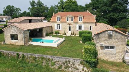 Maison d’hôte pour 10 personnes, avec piscine ainsi que jardin et vue à Beaupuy