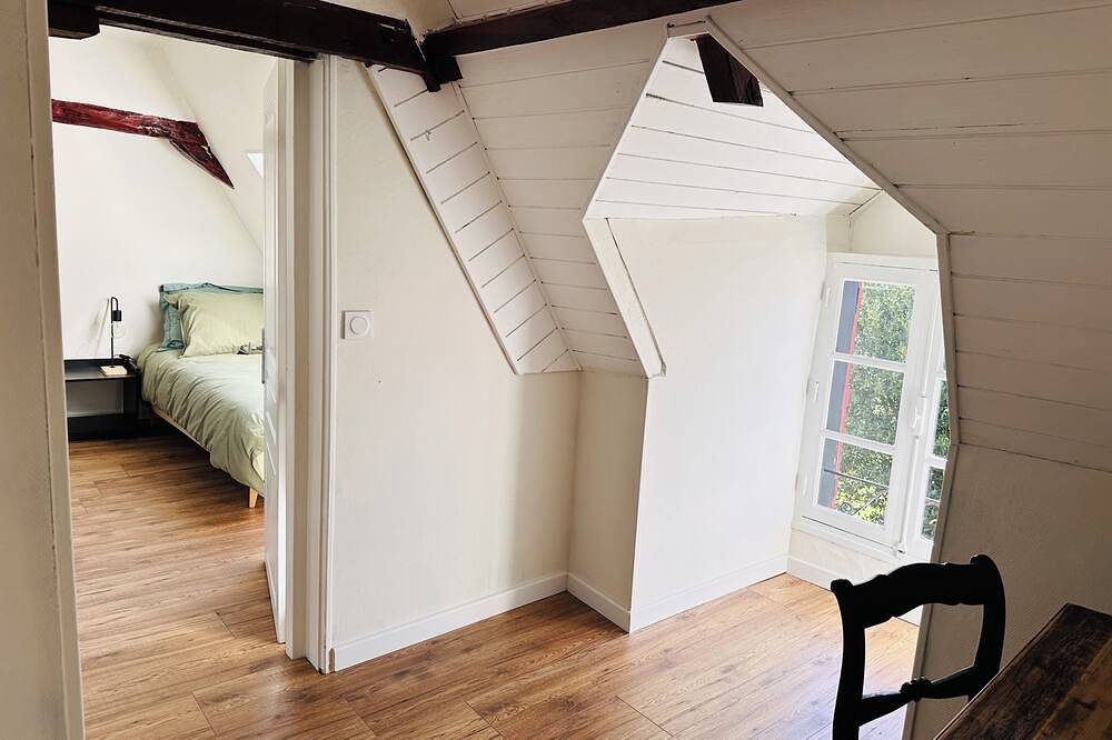 A sweet cottage in the middle of the Perigord Noir. Family and dog friendly. in Rouffignac-Saint-Cernin-de-Reilhac, Périgord Blanc