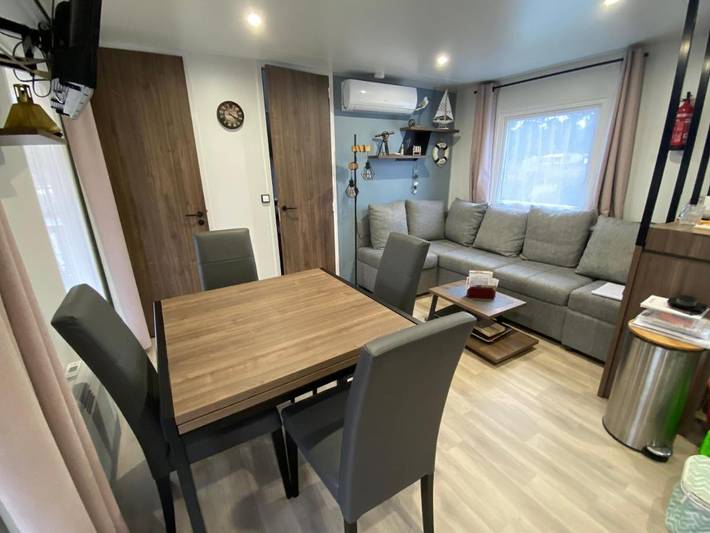 Camping pour 4 personnes, avec jacuzzi et jardin ainsi que piscine et sauna à Lège-Cap-Ferret - 2