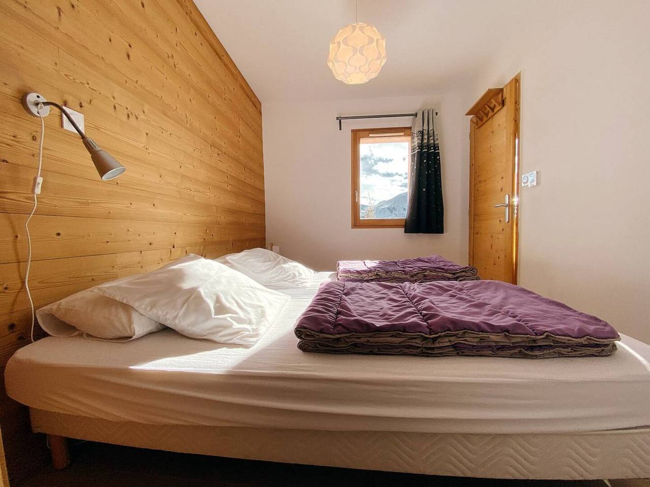 Ganze Wohnung, Ferienwohnung 'Le Pralud' mit Bergblick, Gemeinschaftsterrasse und Wi-Fi in Saint-Jean-d'Arves, Region Saint-Jean-de-Maurienne