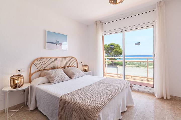 Entire apartment, Beachfront apartment perfect for families · Uhc Arco Del Sol 277 in Platja de l'Arenal (Vandellòs i l'Hospitalet de l'Infant), Vandellòs i l'Hospitalet de l'Infant