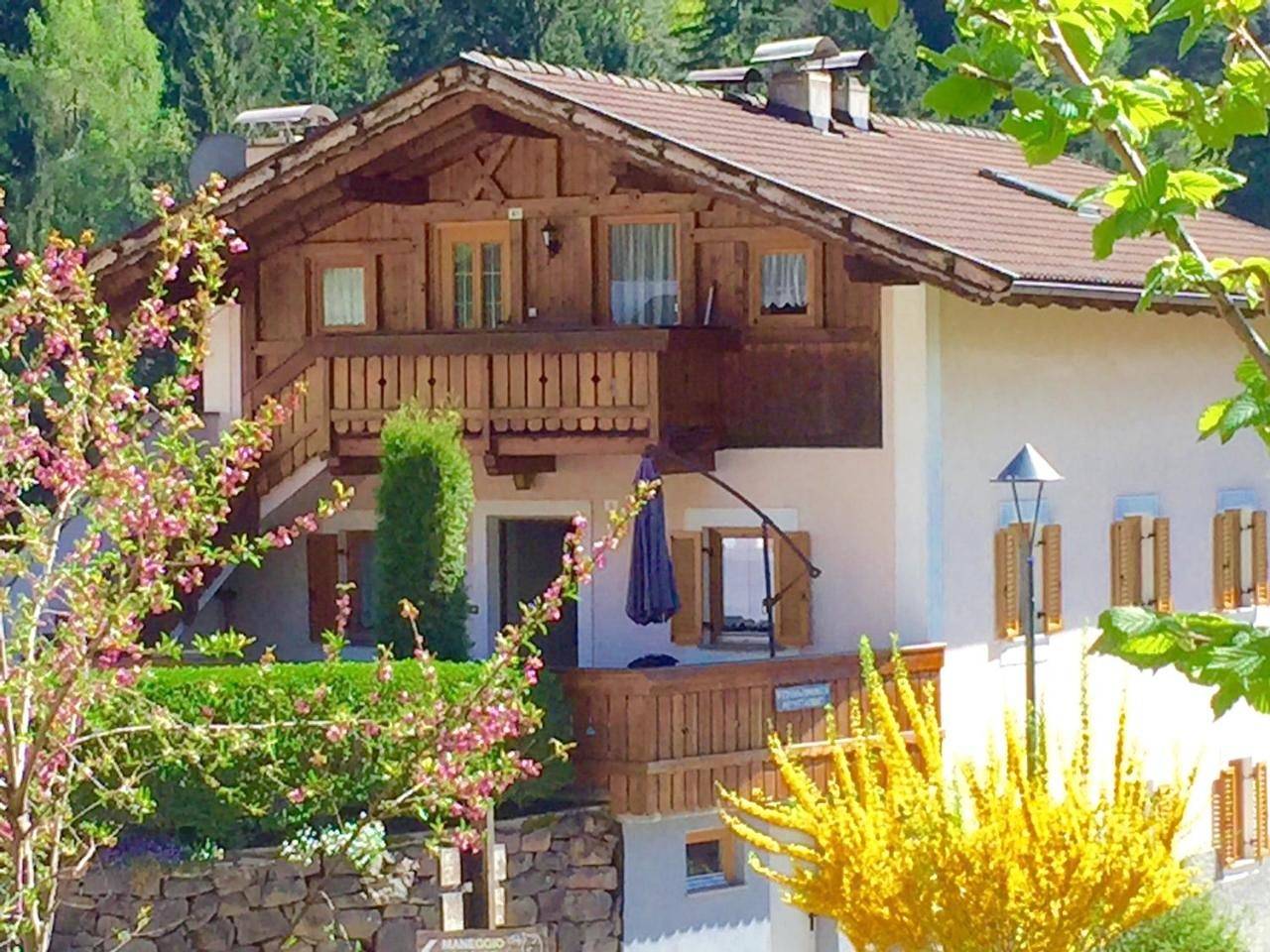 Ganze Wohnung, Apartment with Terrace in Deutschnofen (Bozen), Aldein