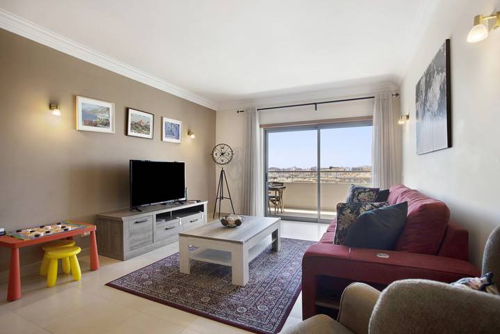 Ferienwohnung für 8 Personen, mit Balkon in Portimão - 2