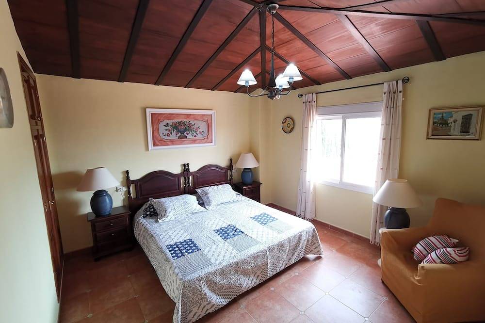 Landelijk Huis Met Zwembad, Chalet Giralda. in Pizarra, Málaga Provincie