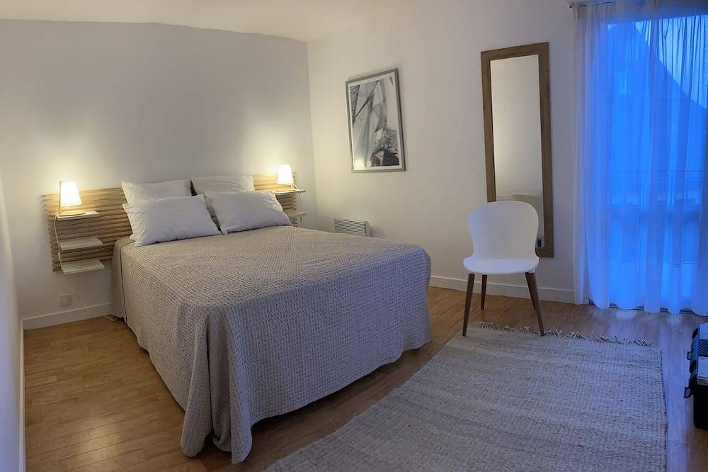 Entire apartment, Presquîle de Rhuys Appartement vue Mer. Première Ligne in Sarzeau, Côte des Mégalithes