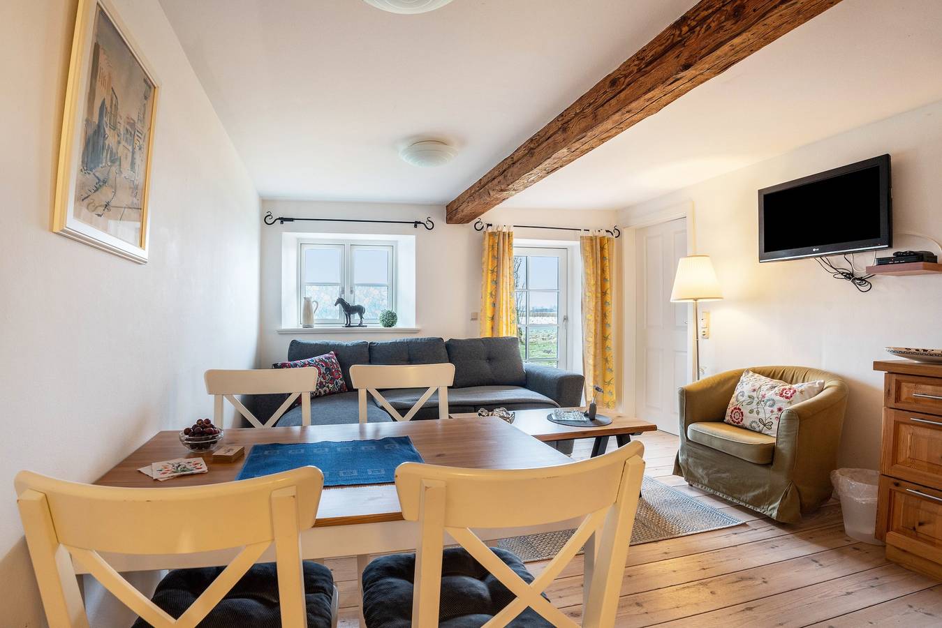 Ganze Wohnung, Ferienwohnung 'Am Halbmond 3' mit privater Terrasse, privatem Garten und Wi-Fi in Hellschen-Heringsand-Unterschaar, Nordseeküste