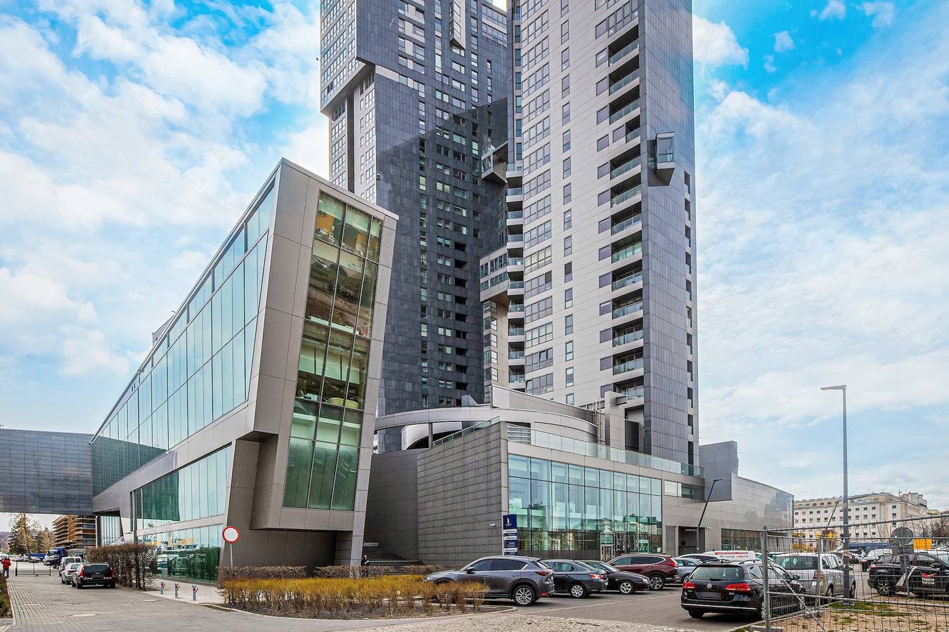 Hel leilighet, Sea Towers 6B | Modern Apartment | View in Gdynia, Trippelbyen