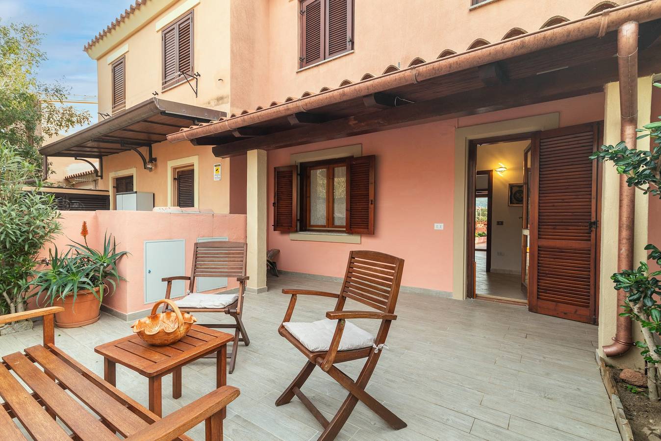 Appartement entier, Appartement 'Elegante Appartamento Centro' avec terrasse privée et jardin privé in San Teodoro, Olbia-Tempio