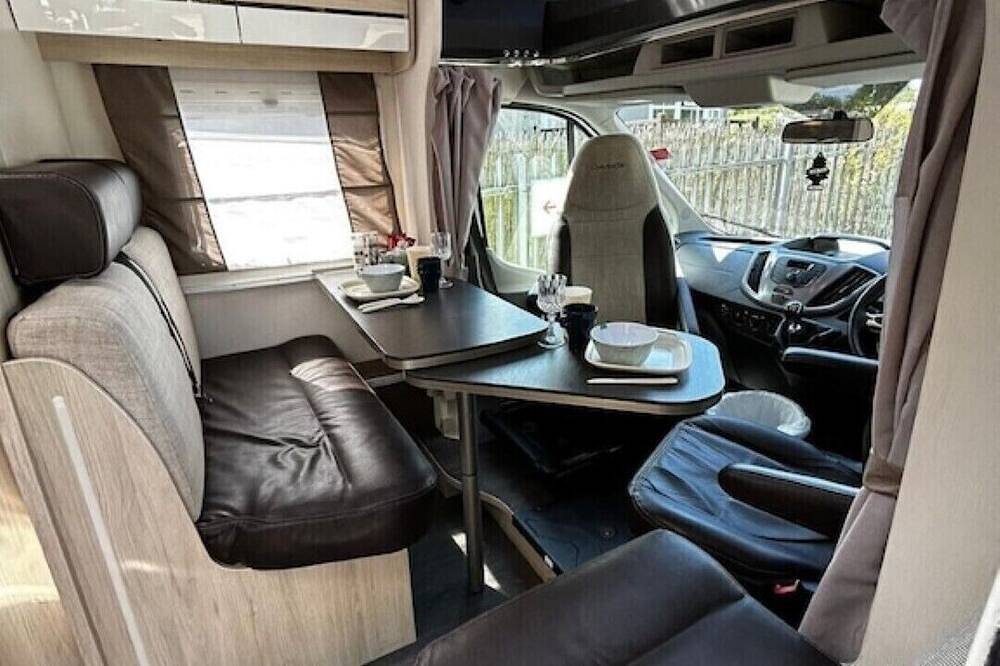 Vaaroom London Explorers' Pod in Havering, London