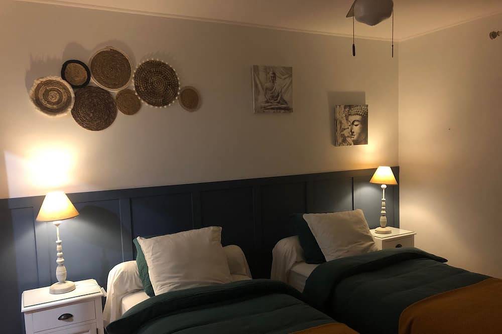 Un gîte confortable et tranquille avec piscine privée, massages bien-être 🌺 in Mazerolles, Charente