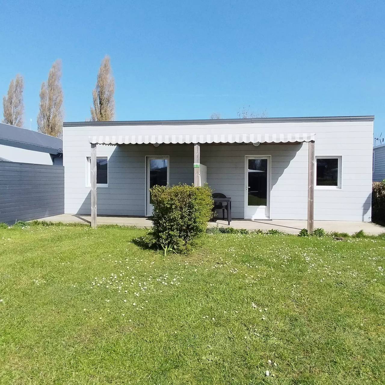 Mobil-Home confort 1 ch. - Terrasse non couverte - 21 m2 2 personnes in Pendé (Somme), Région d'Abbeville