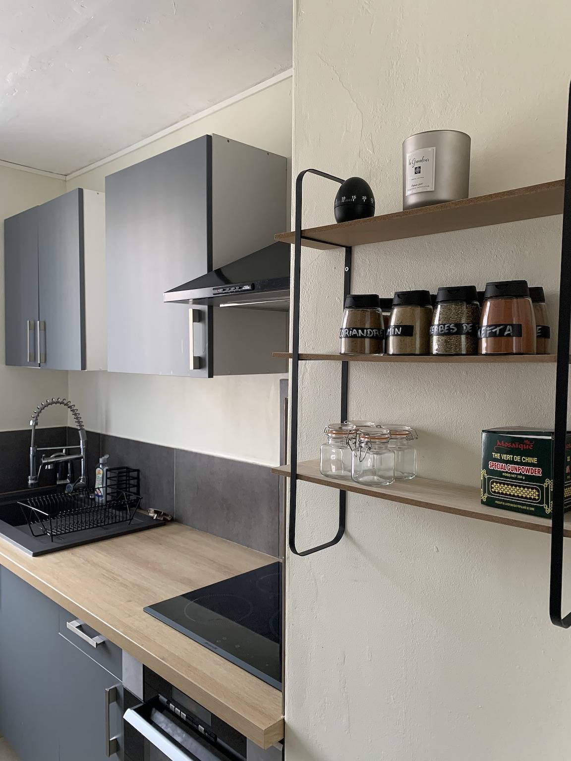 Apartamento entero, Cómodo Apartamento en Vitrolles - 50 m² con Balcón in Vitrolles, Istres region