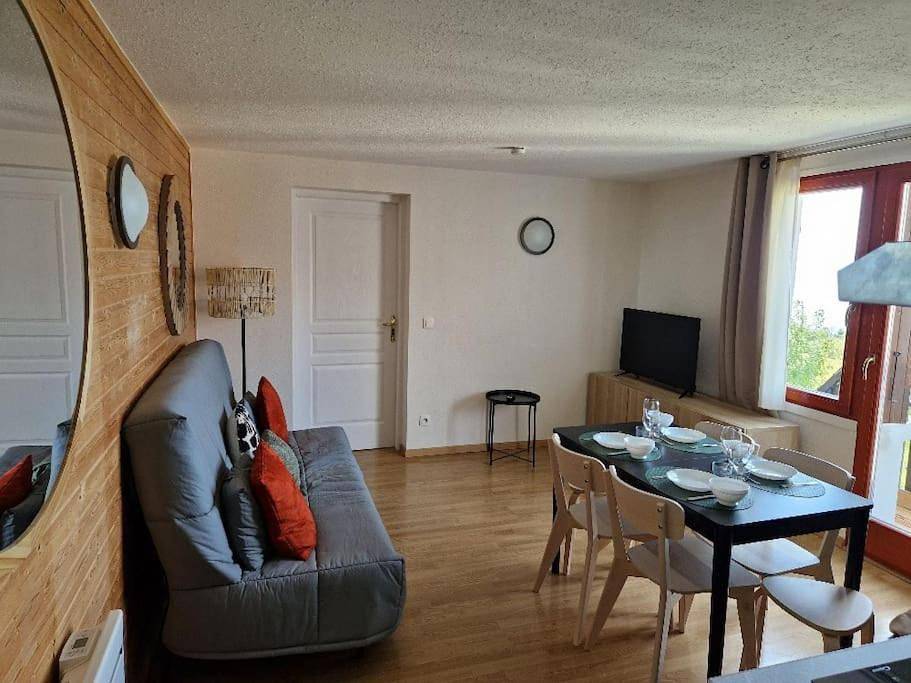 Appartement entier, Le Garden Léman - Appartement vue lac Léman & piscine in Lugrin, Région de Thonon-les-Bains