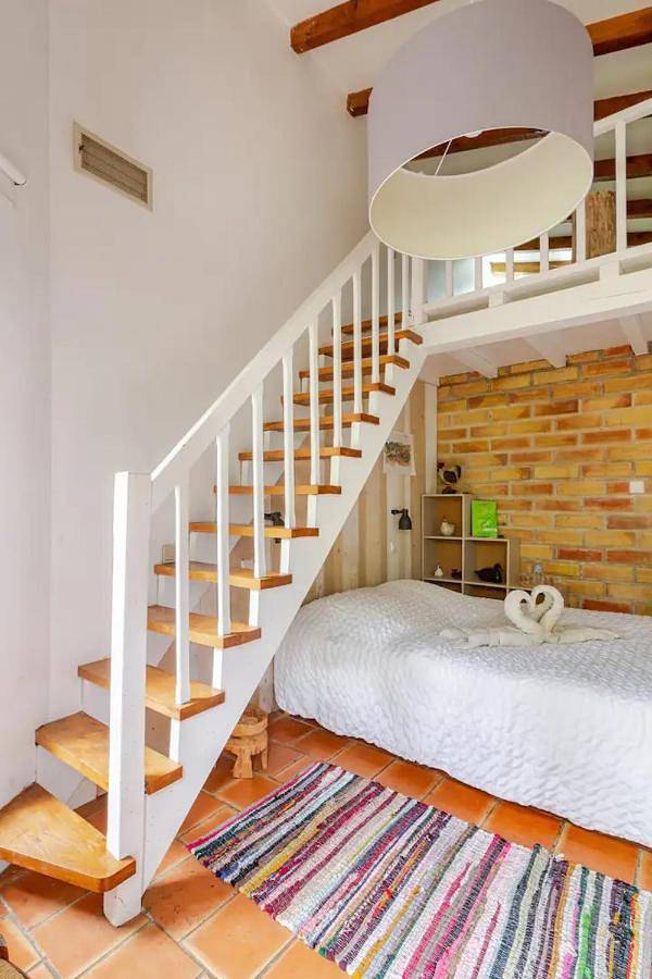 Gîte pour 2 personnes, avec jardin et piscine ainsi que vue et terrasse à Ventenac-Cabardès - 2