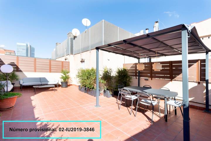 Vacation rental for 4 people, with terrace in Barcelona