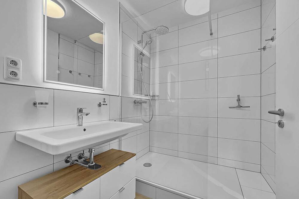 Ganze Wohnung, Seaside Sa 140 - Seaside, 2 Zi, 65m², Balkon, Meerblick, 2. Og Fahrstuhl in Scharbeutz, Ostholstein