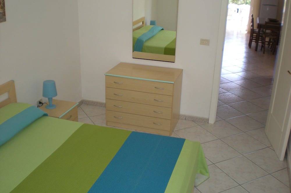Appartamento intero, La Brezza, relax nel verde con vista mare. in Santa Cesarea Terme, Provincia di Lecce