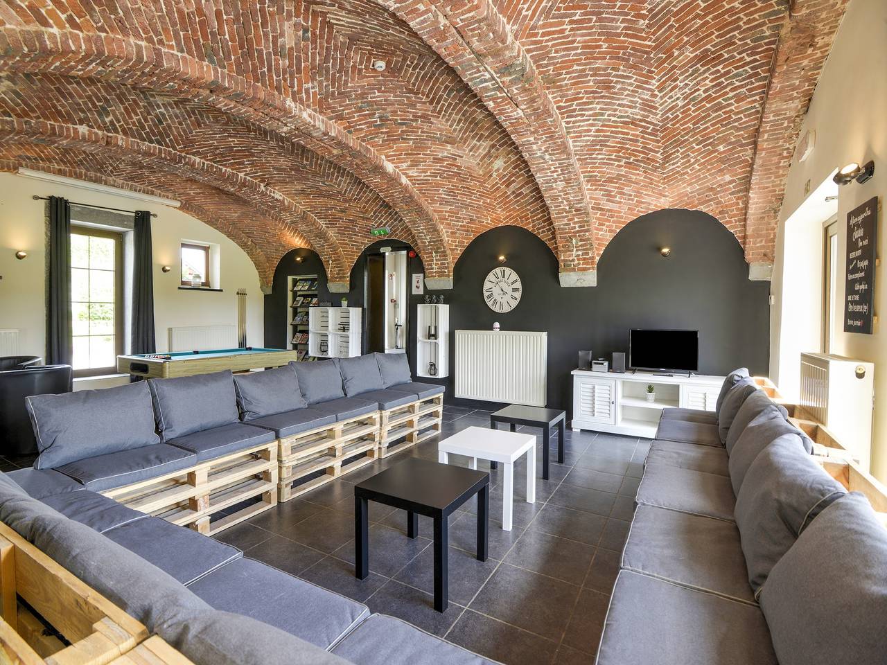 Casa grande, ideal para familias. in Houyet, Namur (region)