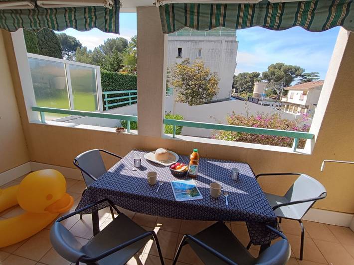 Gîte pour 4 personnes, avec terrasse dans Plage du Val Fleuri