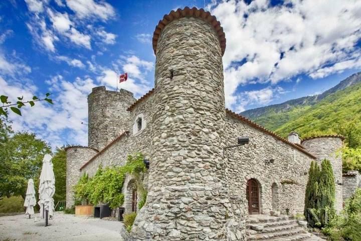 Gîte pour 6 personnes, avec terrasse et vue dans Feissons-sur-Isère