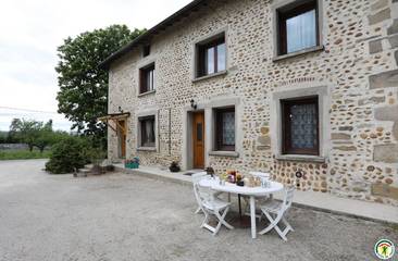 Gîte pour 5 personnes, avec terrasse à Albon