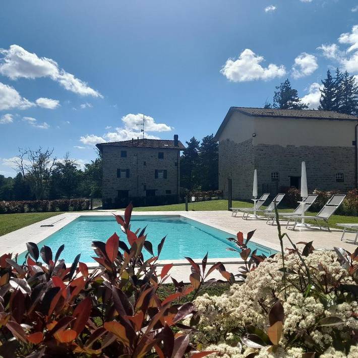 Vakantiewoning voor 4 personen, with Tuin and Zwembad as well as Uitzicht in San Benedetto Val di Sambro