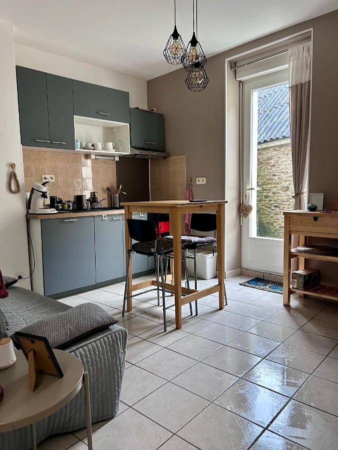 Gîte pour 2 personnes, avec terrasse à Pleyben