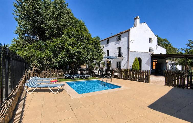 Encantador apartamento en Ribera Baja con piscina, terraza y wifi in Alcalá la Real, Provincia de Jaén
