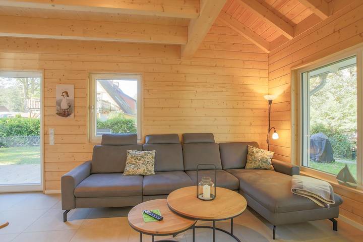 Ferienhaus für 4 Personen, mit Terrasse und Garten sowie Seeblick am Plauer See - 2