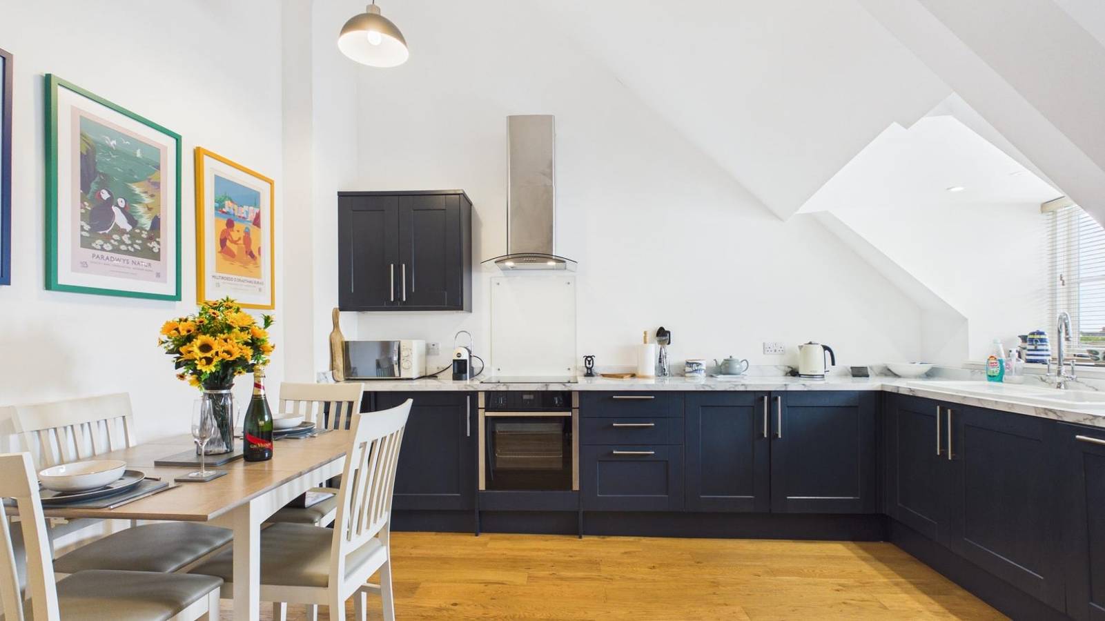 Entire apartment, Captains Lookout - 1 Bedroom Apartment - Tenby in Tenby, Pembrokeshire