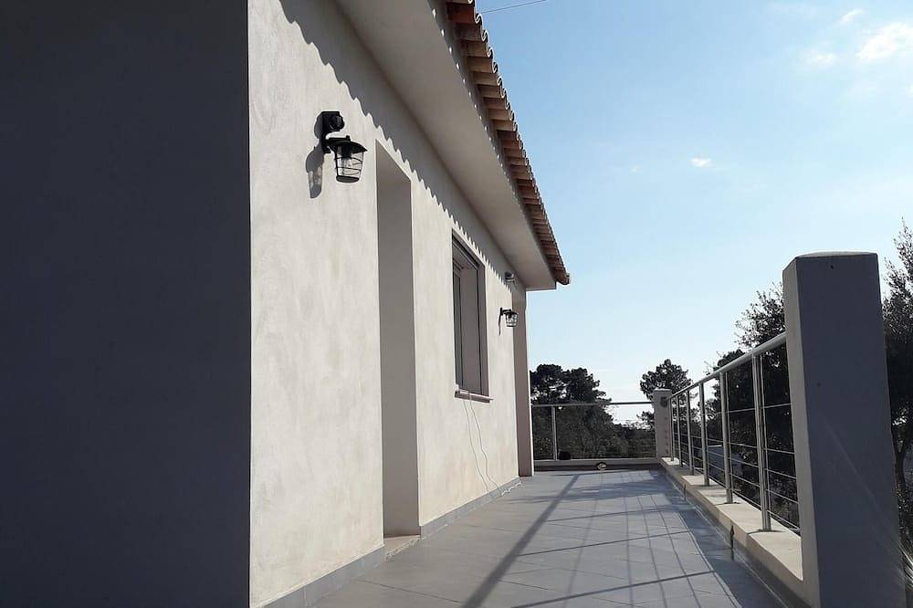 Haut de villa vue sur mer et à 10 min à pieds in Zonza, Arrondissement de Sartène