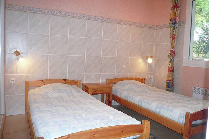 Location de vacances pour 6 personnes, avec Terrasse ainsi que Jardin et Piscine à Argeliers - 4