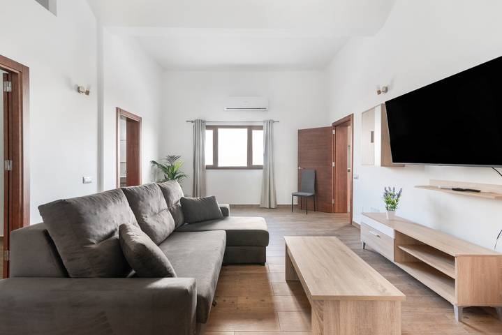 Ganze Wohnung, Ferienwohnung 'El Mirador 1' mit Meerblick, privater Terrasse und Wlan in Santa María de Guía de Gran Canaria, Gran Canaria Nord