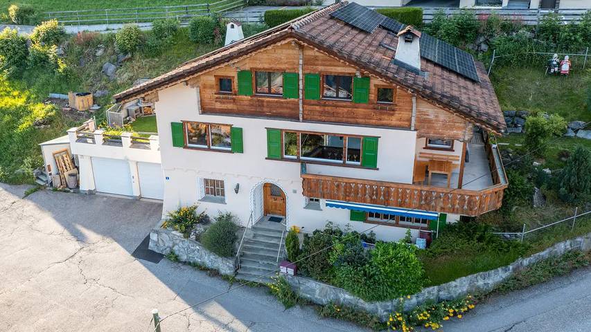 Bauernhof für 11 Personen, mit Balkon und Terrasse sowie Garten und Pool in der Schweiz