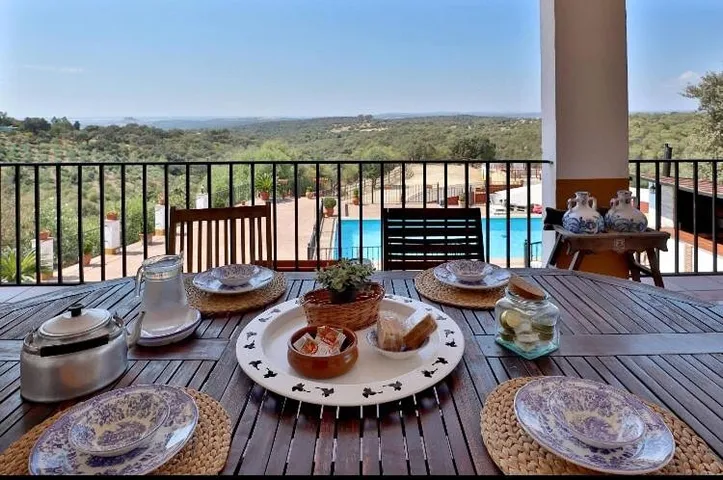 Casa rural para 8 personas, con vistas además de jardín y piscina, Se admiten mascotas - 1