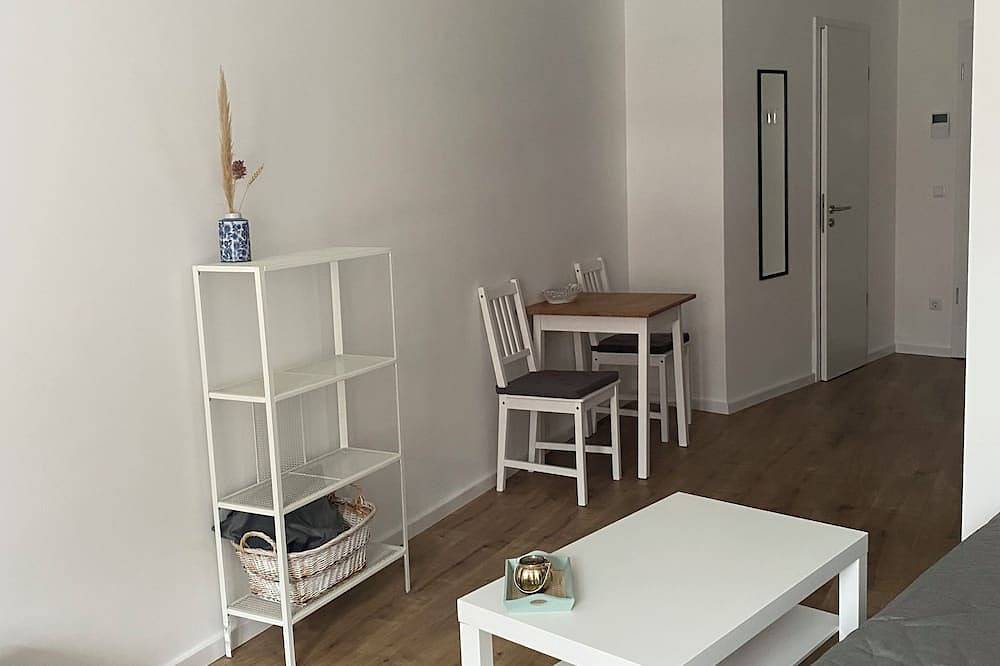 Geheel appartement, 1 room studio apartment  in Kalk (Keulen), Keulen