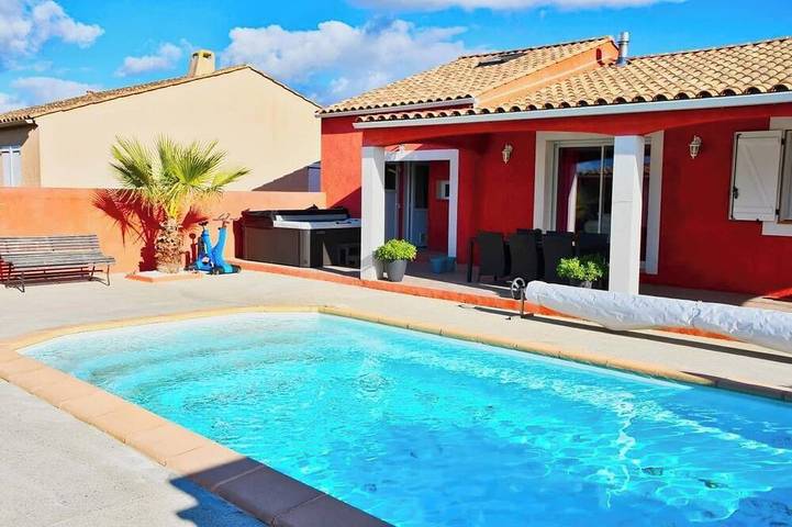 Villa pour 6 personnes, avec jardin ainsi que jacuzzi et sauna à Carcassonne