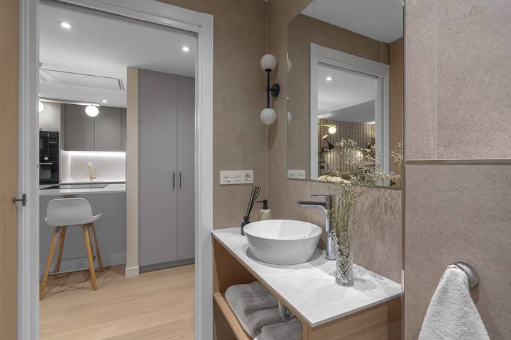 Ganze Wohnung, Ferienwohnung für 4 Personen mit Balkon in Kontxa hondartza - Playa de la Concha (San Sebastian), San Sebastian