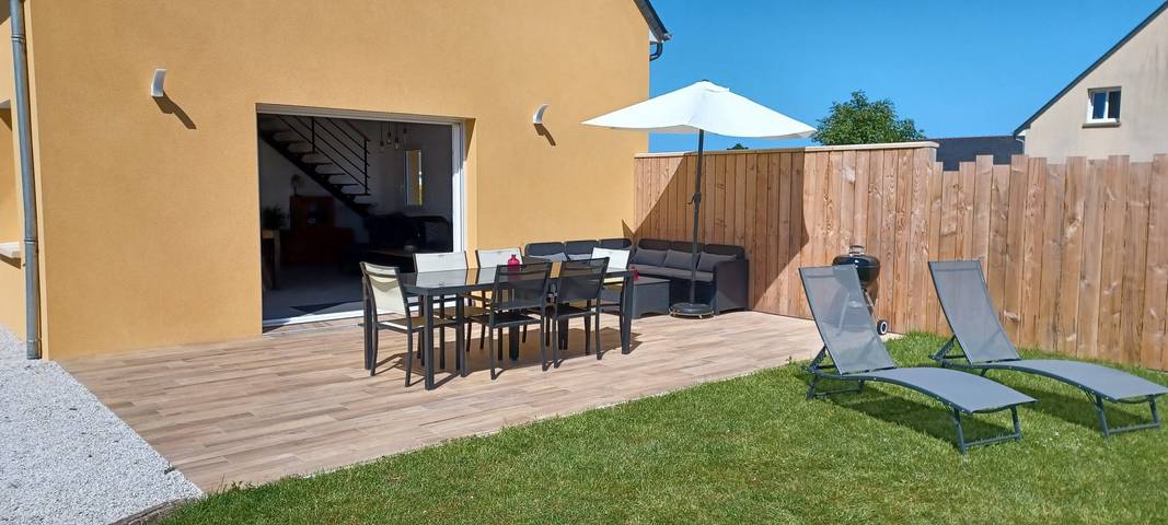 Gîte pour 8 personnes, avec terrasse et jardin à Quettehou - 3