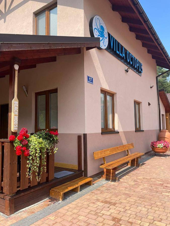 Three-Bedroom House in Bobolin, Powiat Sławieński
