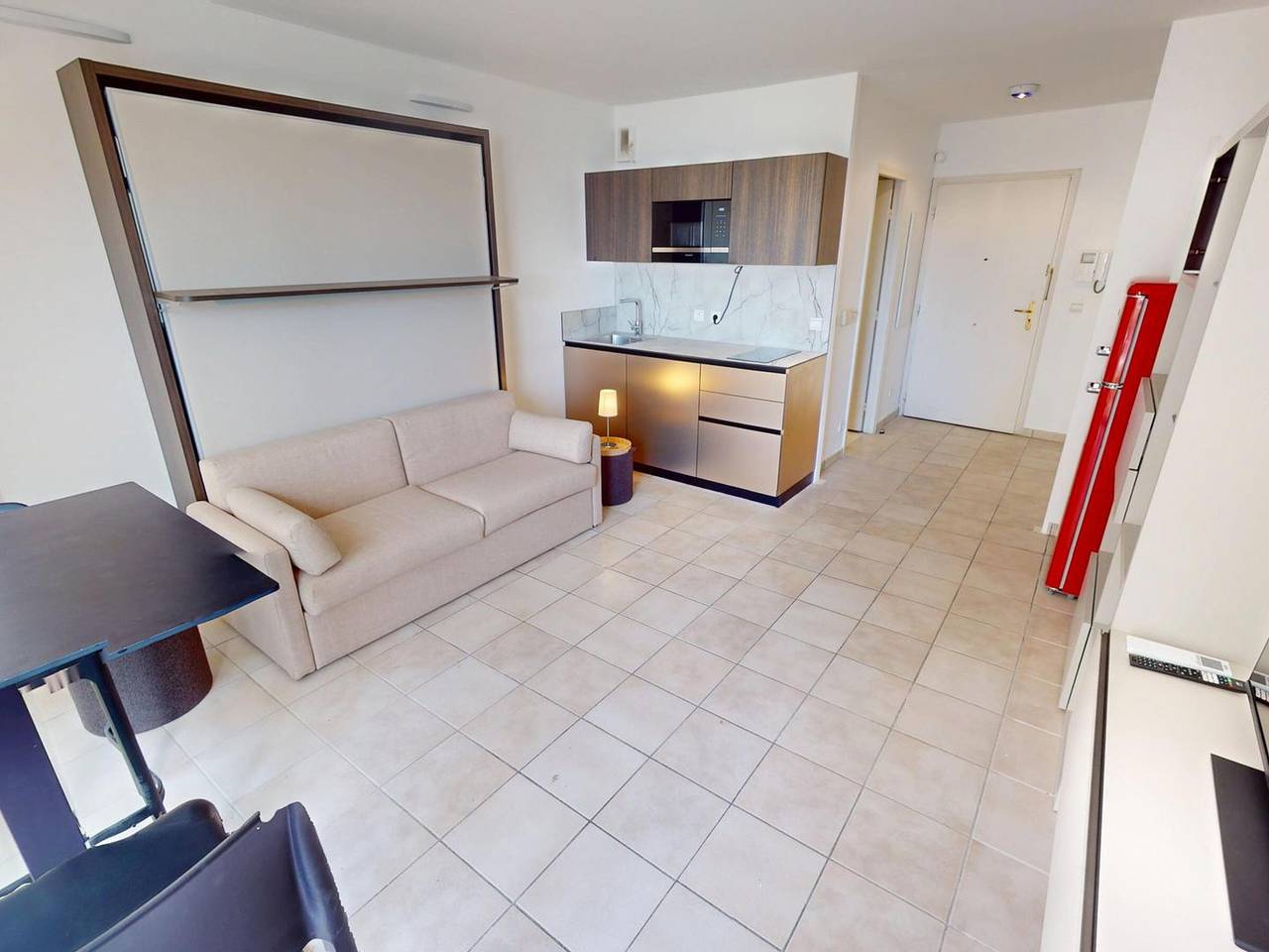Hel studio-lejlighed, Renovated studio with balcony and garage in central Menton in Menton, Nice og omegn