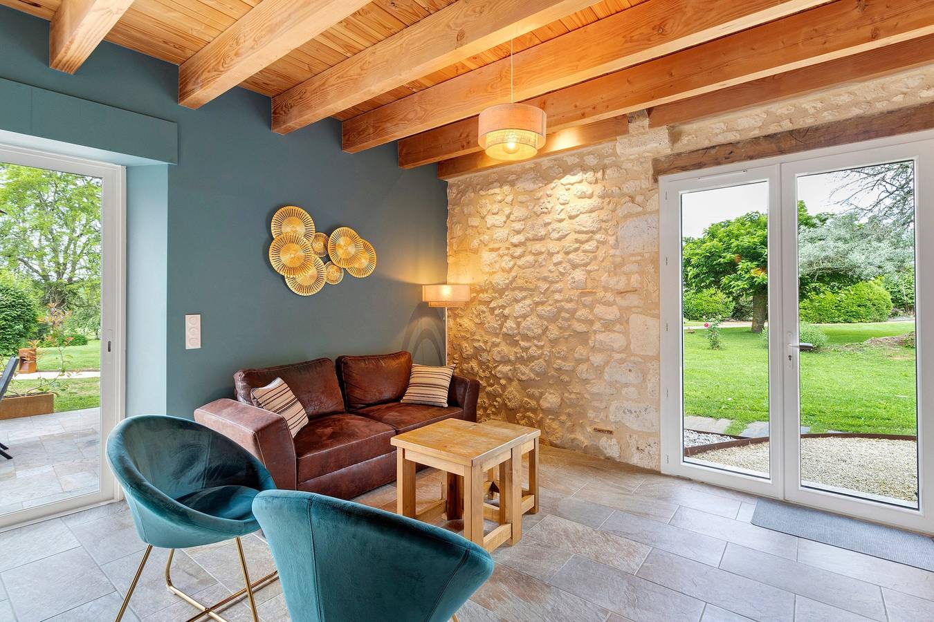 Gîte Les Lilas - Les Carassonnes avec piscine partagée, Wi-Fi et climatisation in Saint-Nexans, Périgord Pourpre