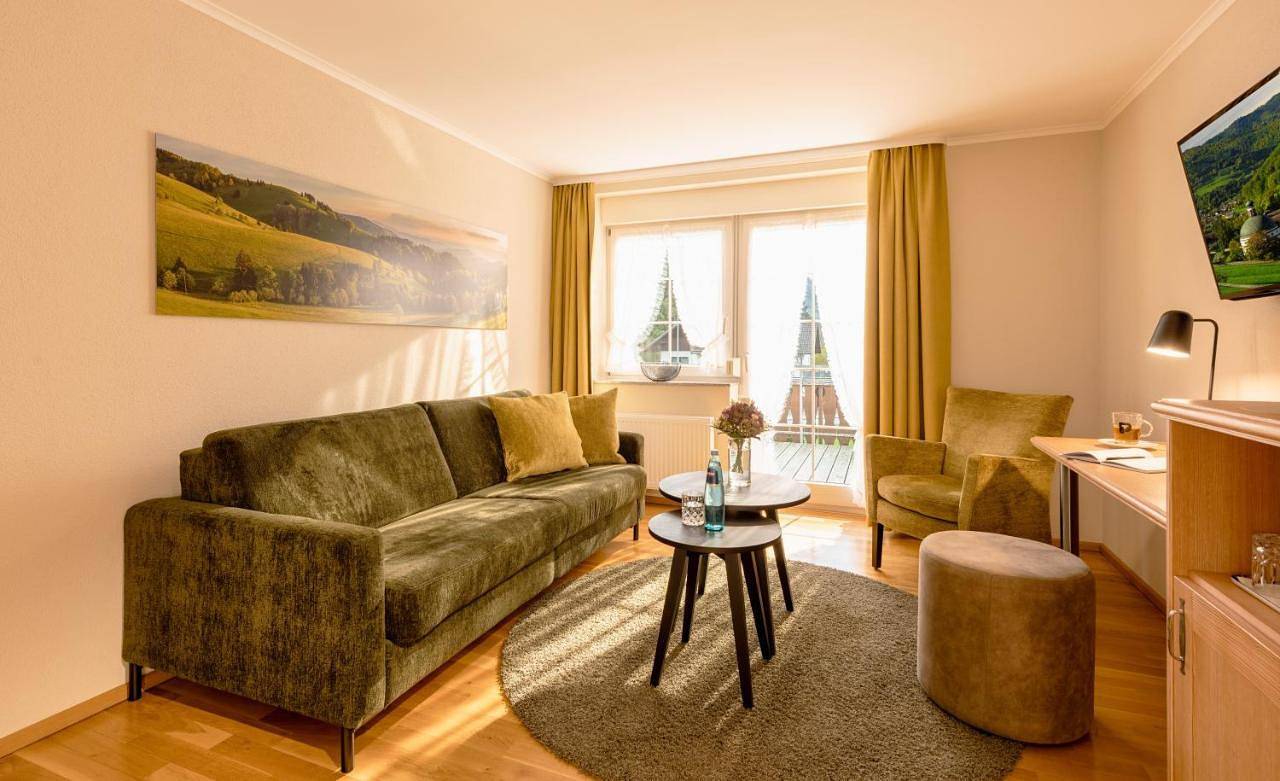 Hotel & Restaurant Gasthof Belchenblick in Untermünstertal, Münstertal