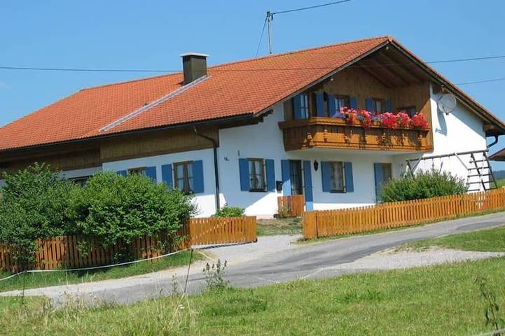 Bauernhof für 4 Personen, mit Balkon und Garten am Forggensee