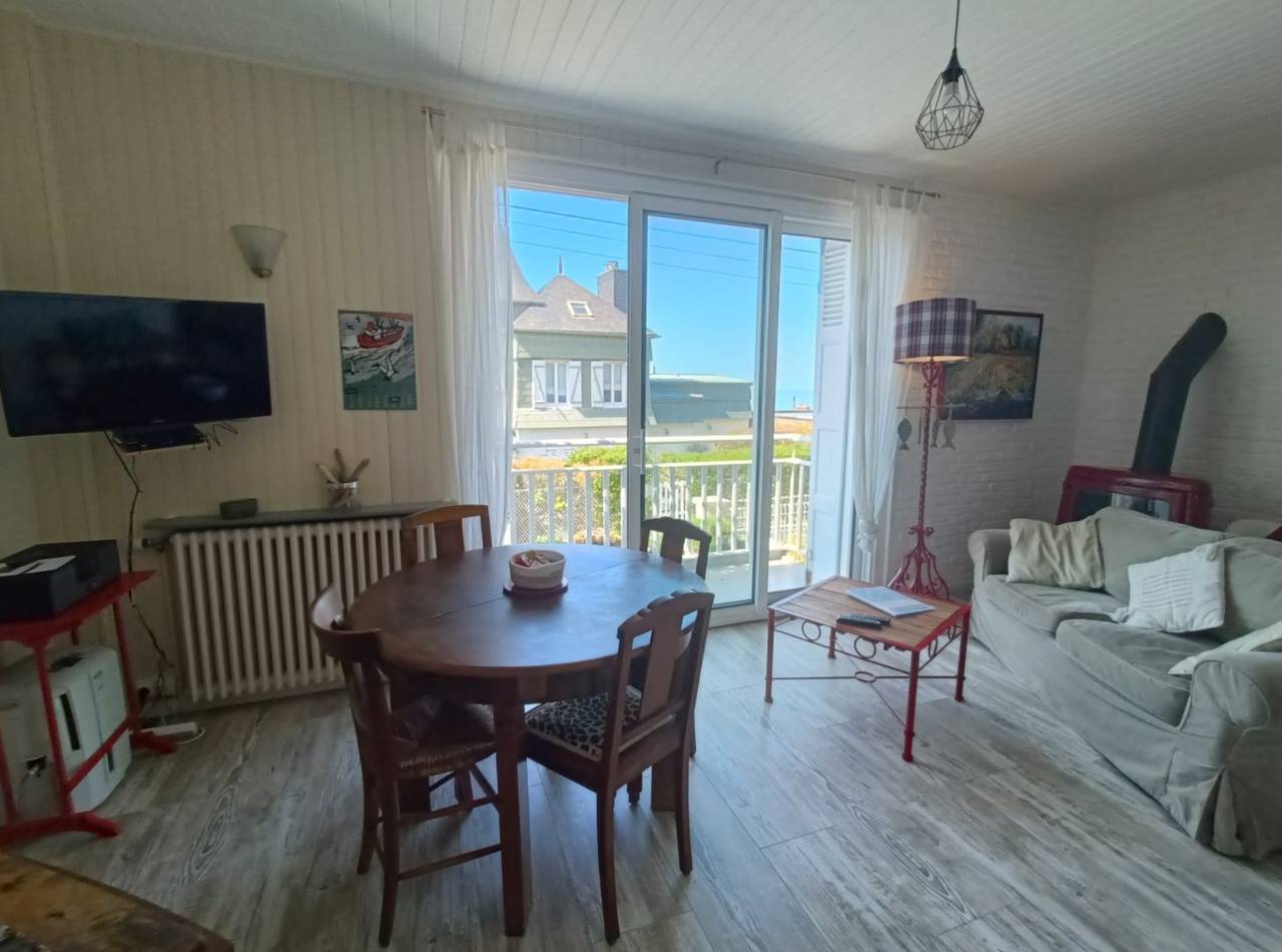 21*Villa Maryse Jardin et Balcon vue mer-pkg gratuit in Ault, Région d'Abbeville
