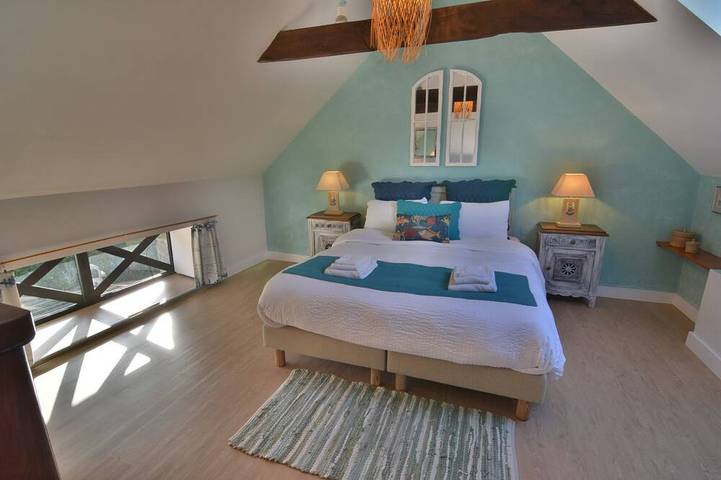 Location de vacances pour 5 personnes, avec jardin à Lopérec - 2