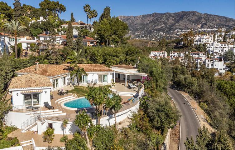 Holiday home for 8 people, with pool and terrace, with pets - 1